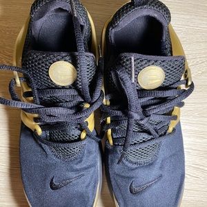Nike Air Presto Black/Metallic Gold